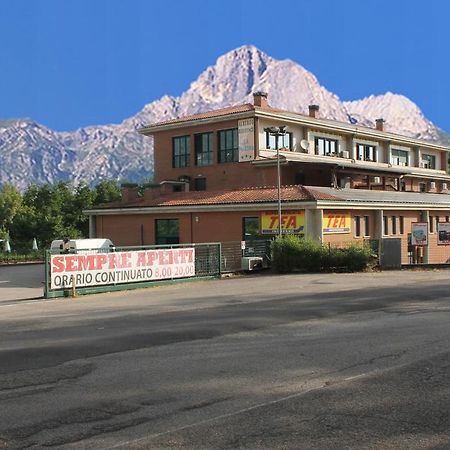 Residence La Piscina Isola del Gran Sasso dʼItalia Εξωτερικό φωτογραφία