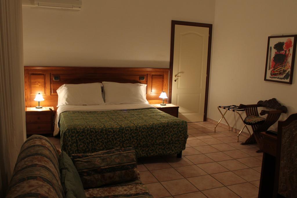Residence La Piscina Isola del Gran Sasso dʼItalia Εξωτερικό φωτογραφία