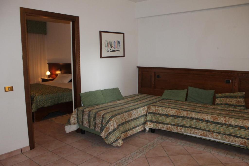 Residence La Piscina Isola del Gran Sasso dʼItalia Δωμάτιο φωτογραφία