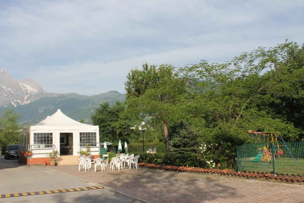 Residence La Piscina Isola del Gran Sasso dʼItalia Εξωτερικό φωτογραφία