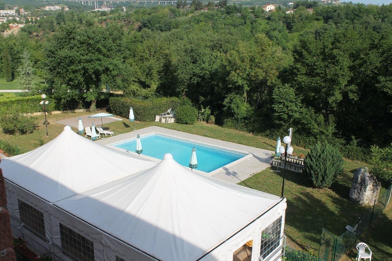 Residence La Piscina Isola del Gran Sasso dʼItalia Εξωτερικό φωτογραφία